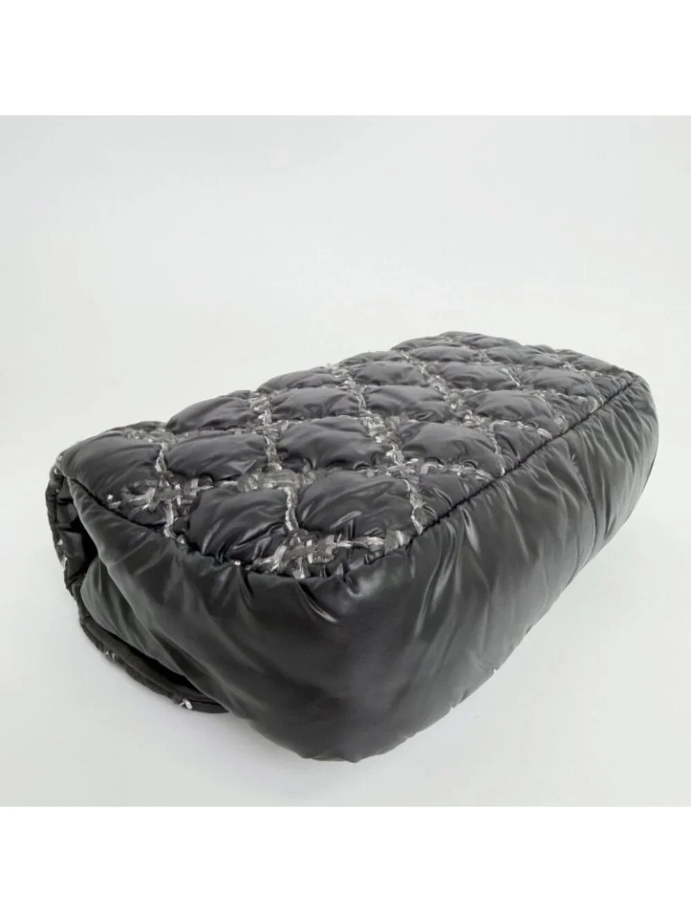 Chanel Quilted Tweed on Stitch Bubble Flap Shoulder Bag Nylon Black Silver Seal